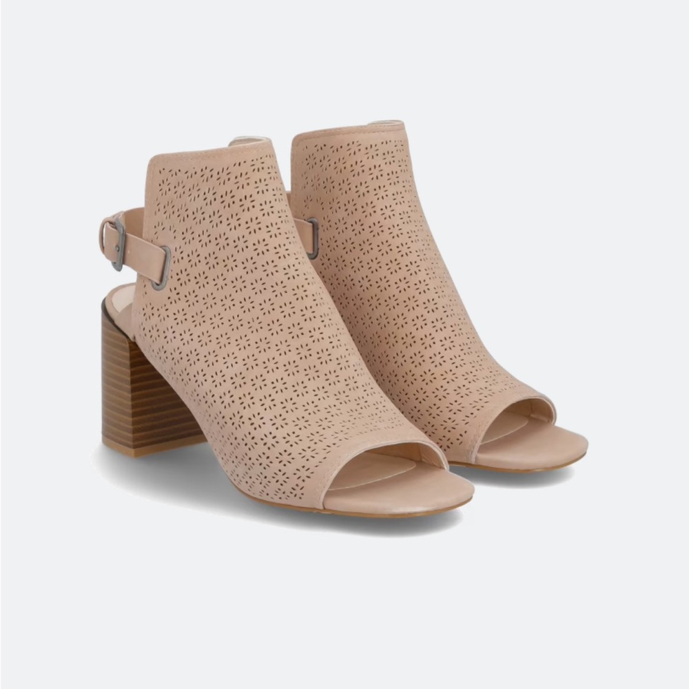 Market & Spruce Valorie Transitional Sandal in Blush, never worn